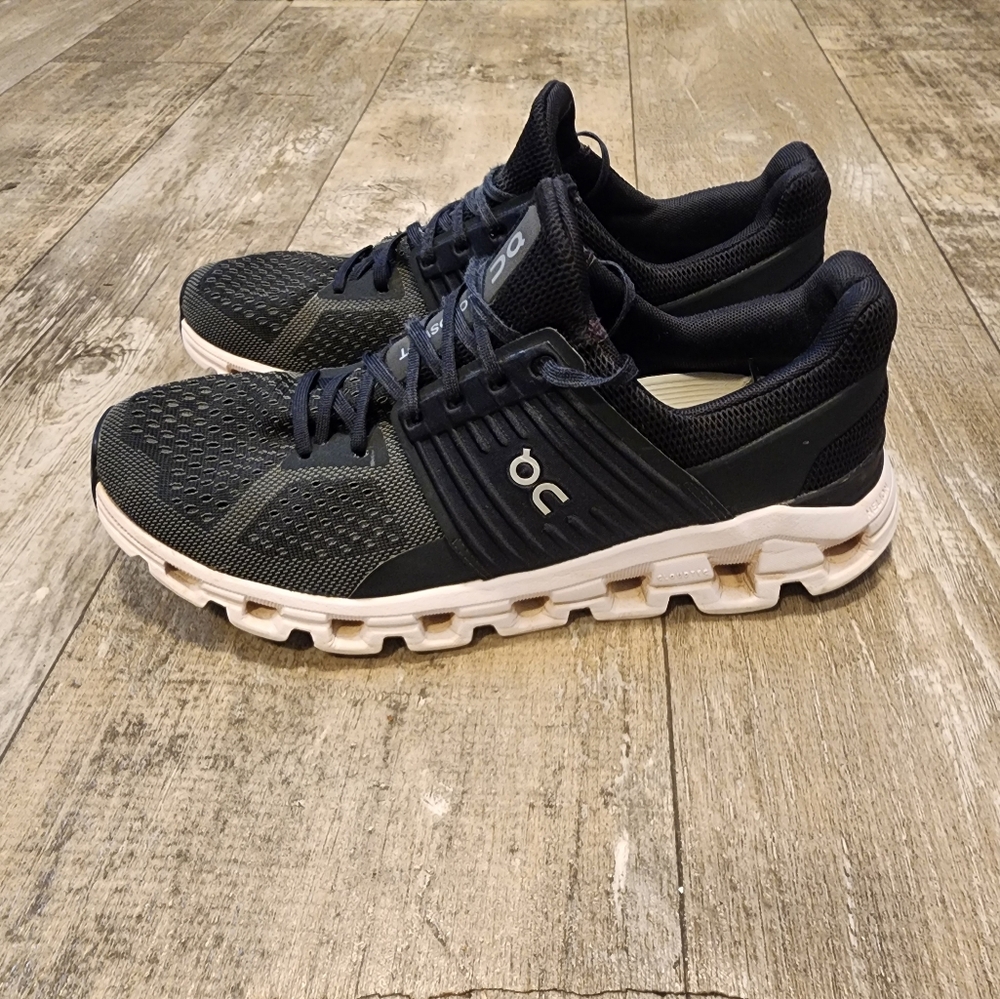 On Running Womens Black Athletic Shoes